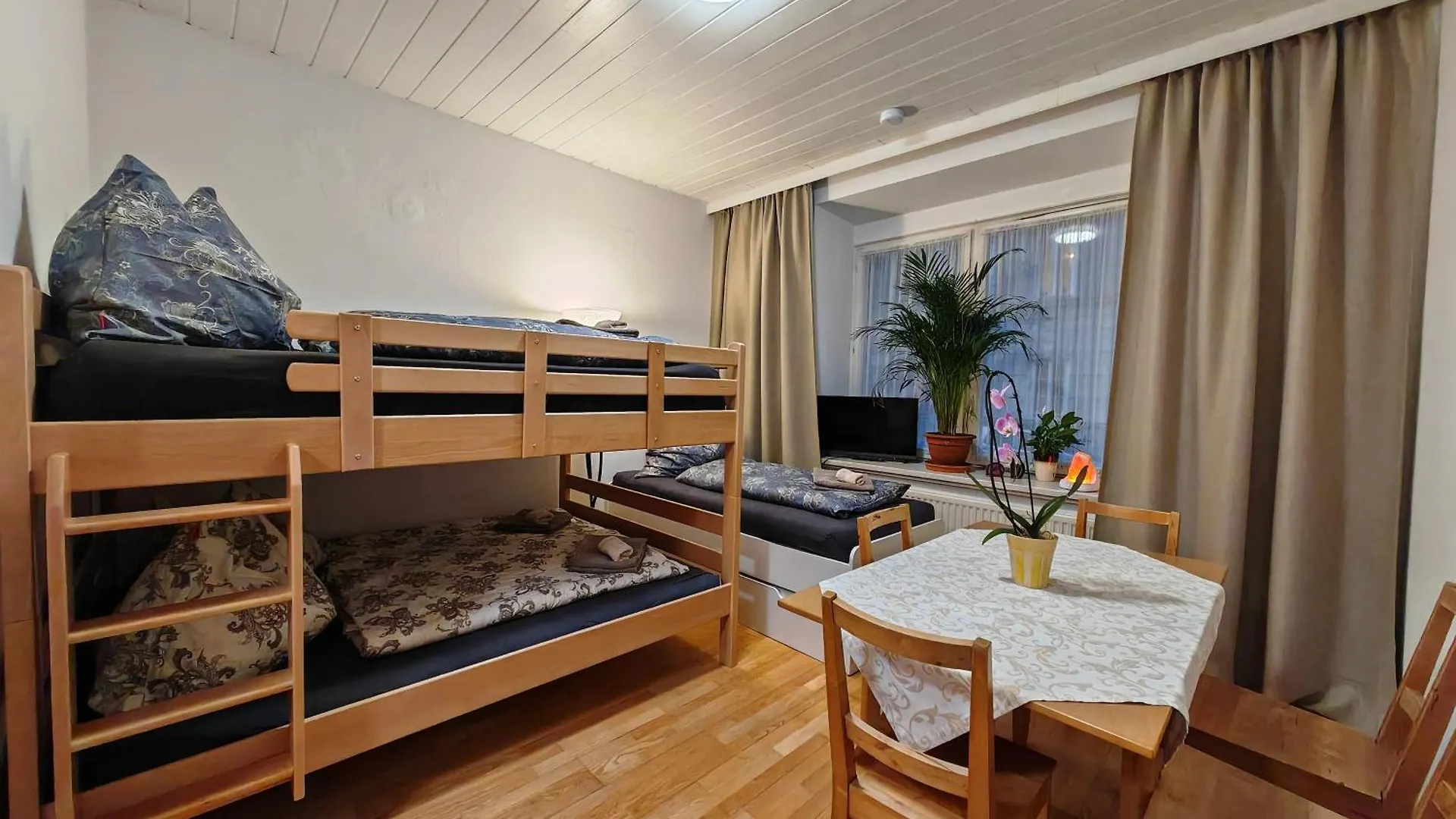 New! Central Apartment With Optional Sauna location